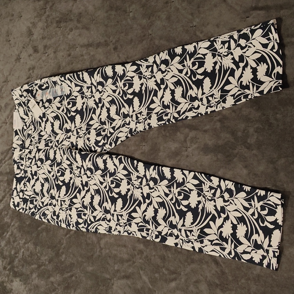 Old Navy Blue & White Floral Pants